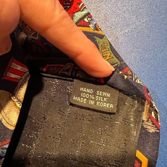 Nicole Miller Neck Tie Silk NFL Breast Cancer Awareness - Picture 4 of 4